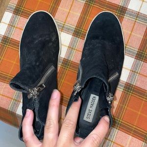 Steve Madden black wedge booties size 8
